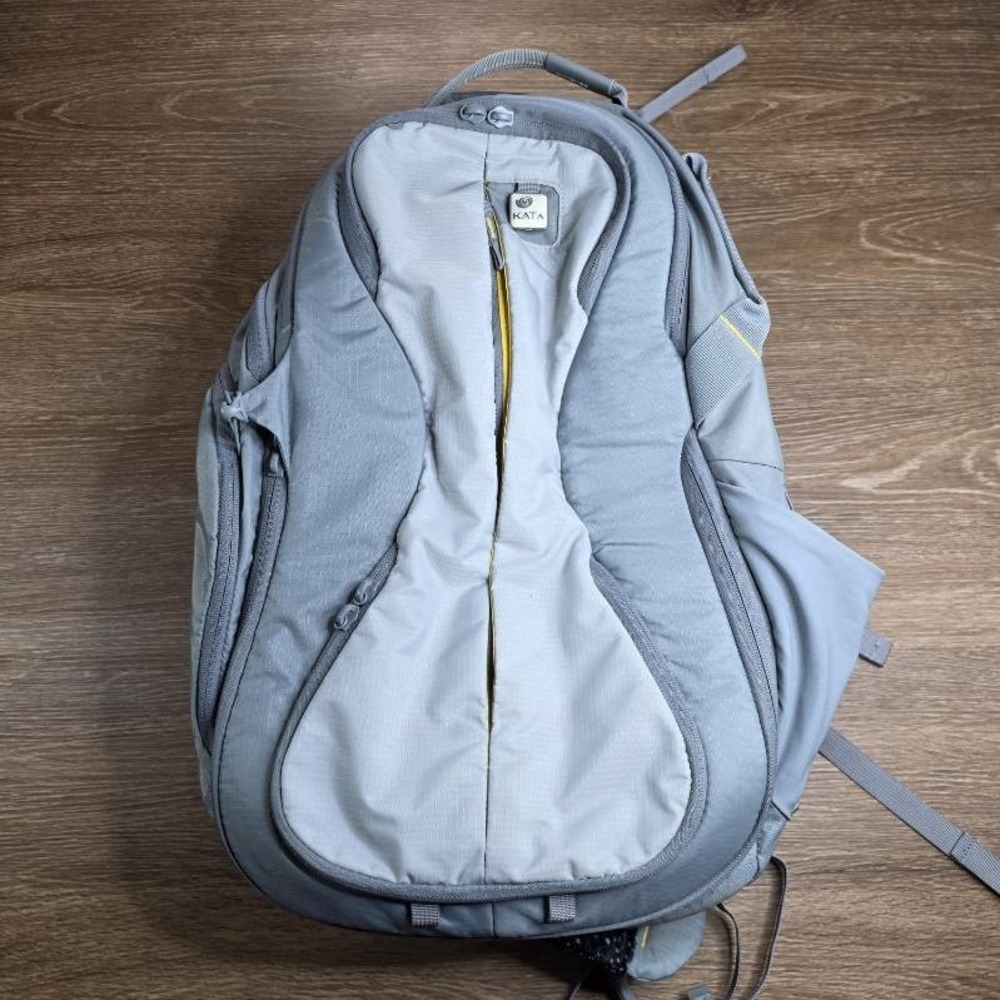 KATA Bumblebee UL-222 Camera Backpack Gray DSLR 17" Laptop Frame Bag